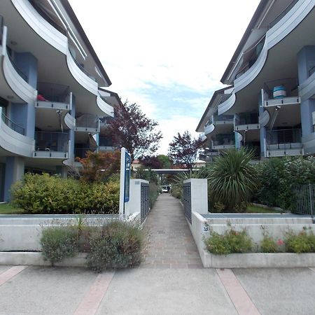 Costa Azzurra Apartment Grado Exteriör bild