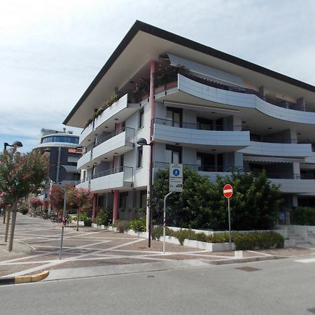 Costa Azzurra Apartment Grado Exteriör bild
