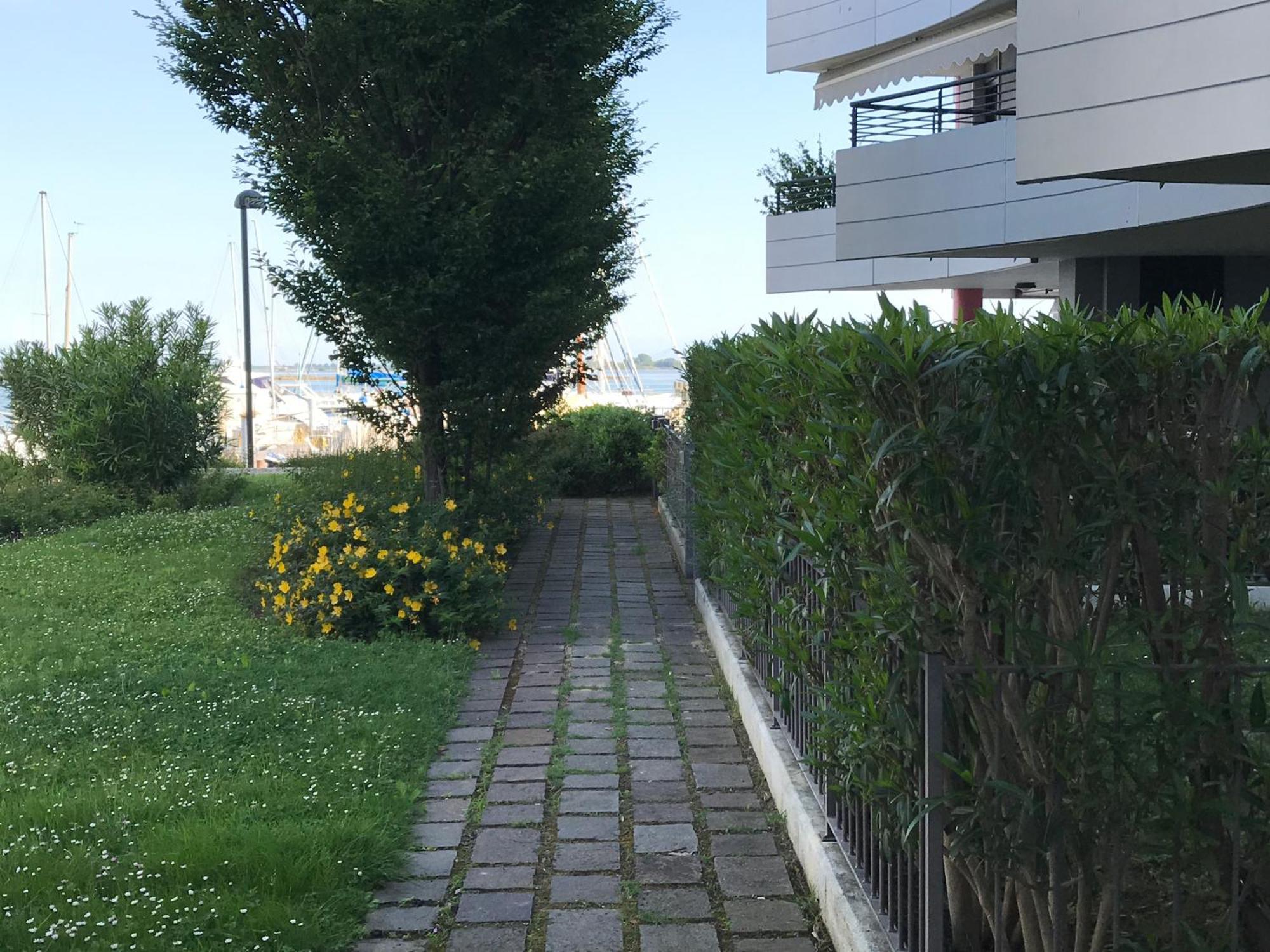 Costa Azzurra Apartment Grado Exteriör bild
